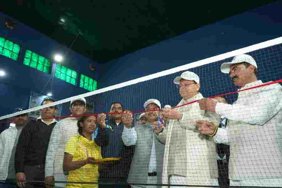 मुख्यमंत्री ने अल्मोड़ा में किया सांसद खेल महोत्सव का शुभारंभ