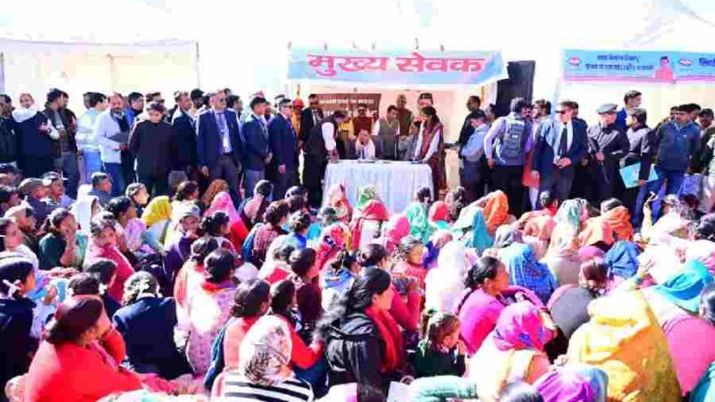 जन-जन की सरकार, जन-जन के द्वार”-न्याय पंचायत स्तर पर प्रशासन सीधे ग्रामीणों के द्वार