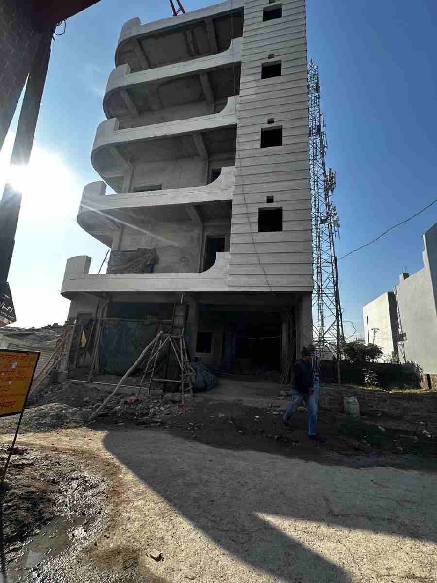 अवैध निर्माणों पर एमडीडीए का सख़्त प्रहार, सहस्त्रधारा रोड क्षेत्र में दो बड़े निर्माण सील,  प्राधिकरण क्षेत्रान्तर्गत नियमों से खिलवाड़ नहीं होगा बर्दाश्त- बंशीधर तिवारी