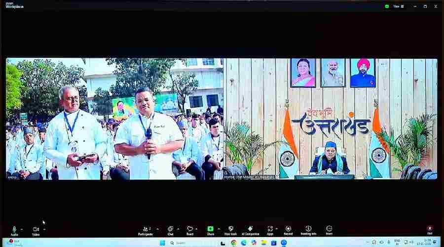 मुख्यमंत्री धामी का शेफ समुदाय से संवाद, उत्तराखंड के स्वाद को “लोकल से ग्लोबल” बनाने का आह्वान, सभी होटलों के मेन्यू में पारंपरिक उत्तराखंडी व्यंजन शामिल करने के निर्देश