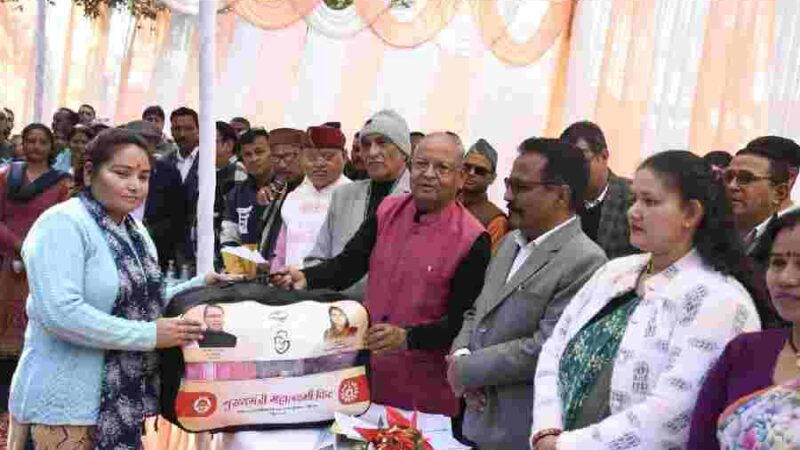 जन-जन की सरकार, जन-जन के द्वार” अभियान ने रचा नया कीर्तिमान – मुख्यमंत्री धामी के नेतृत्व में एक ही दिन में 7,876 नागरिकों तक पहुंची सरकार