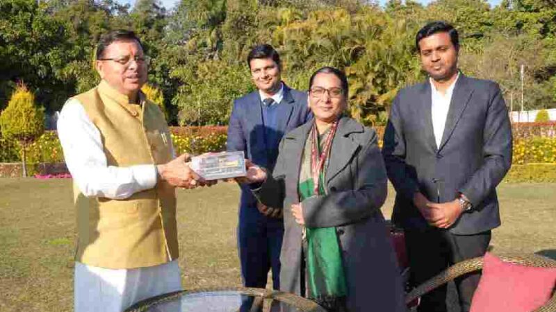 मुख्यमंत्री धामी से डीआरएम, मुरादाबाद श्रीमती विनीता श्रीवास्तव ने की शिष्टाचार भेंट, सीएम धामी के नेतृत्व में उत्तराखंड में रेल अवसंरचना को नई गति, पूर्ण व प्रगतिरत परियोजनाओं की समीक्षा