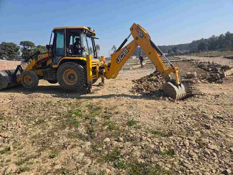 अवैध प्लॉटिंग पर एमडीडीए सख़्त, देहरादून–ऋषिकेश में सीलिंग और ध्वस्तीकरण की बड़ी कार्रवाई, बिना नक्शा मंजूरी निर्माणों पर सीलिंग,अवैध प्लॉटिंग पर बुलडोजर एक्शन