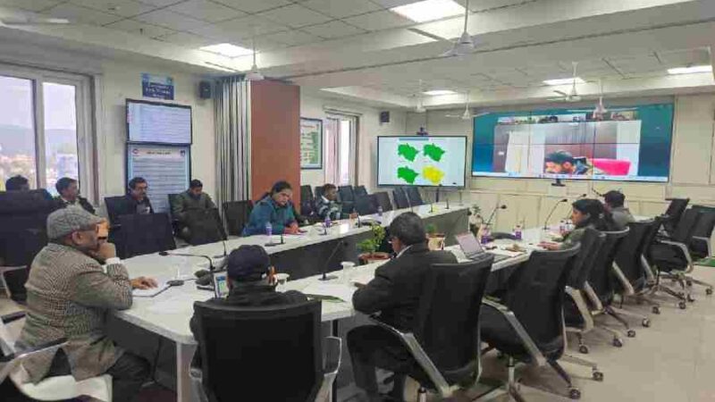 सचिव आपदा प्रबंधन ने की राज्य में बारिश तथा बर्फबारी से उत्पन्न स्थिति की समीक्षा, अधिकारियों को 24 * 7 अलर्ट मोड पर रहने के निर्देश