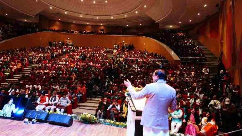 मुख्यमंत्री धामी ने हिमालयन कल्चरल सेंटर गढ़ी कैंट में आयोजित प्रथम “समान नागरिक संहिता दिवस” को किया संबोधित