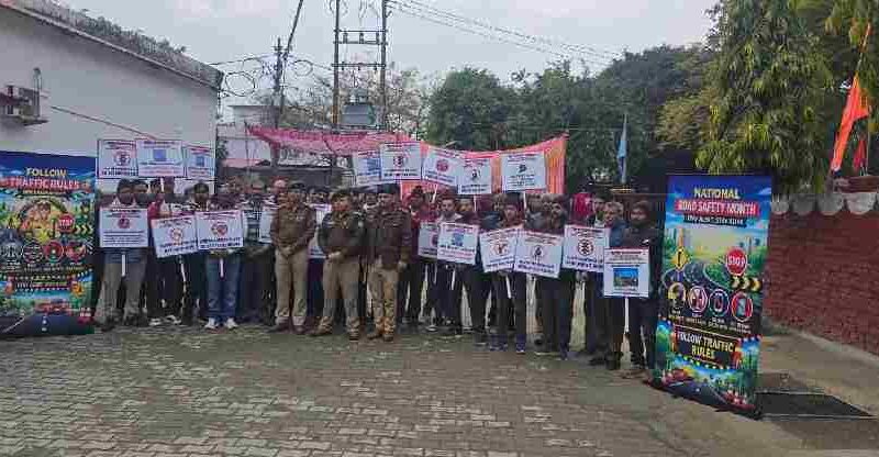 36 वें सड़क सुरक्षा माह 2026 के अन्तर्गत “सड़क सुरक्षा जीवन रक्षा” थीम के तहत दून पुलिस ने चलाया जागरूकता अभियान