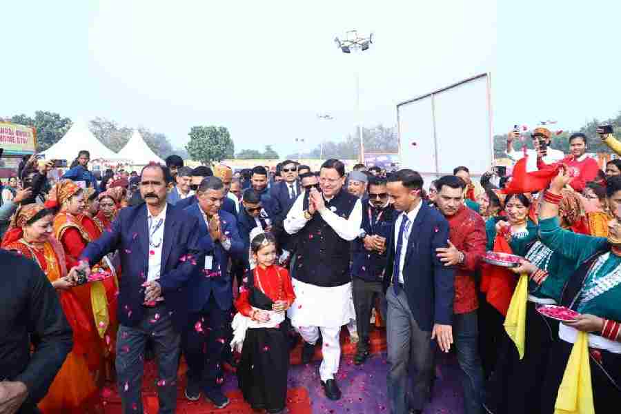 प्रवासी उत्तराखण्डियों से संवाद का सशक्त मंच बना ‘उत्तराखण्ड महोत्सव रोहिणी-02’ लोक संस्कृति को विकास से जोड़ने की दिशा में सरकार निरंतर कार्यरत – मुख्यमंत्री धामी