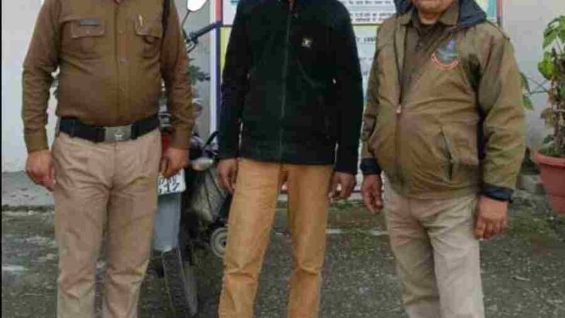 नाबालिक युवती को बहला फुसलाकर भगा ले जाने वाले अभियुक्त को दून पुलिस ने किया गिरफ्तार, अभियुक्त के कब्जे से युवती को किया बरामद