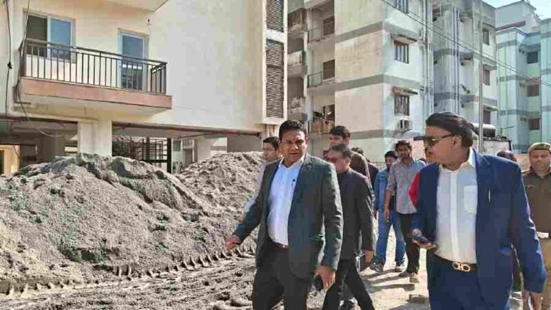 धामी विजन को जमीन पर उतारने की दिशा में बड़ा कदम, राज्य में किफायती एवं गुणवत्तापूर्ण आवास उपलब्ध कराना सरकार की सर्वोच्च प्राथमिकता, सचिव डॉ. आर. राजेश कुमार ने किया आमवाला तरला आवासीय योजना का निरीक्षण