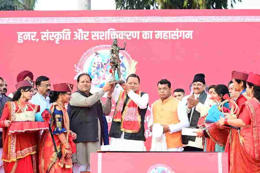 मुख्यमंत्री धामी ने उधमसिंह नगर कार्निवाल सरस आजीविका मेला-2026 का किया शुभारम्भ, मुख्यमंत्री, 295.21 करोड़ के विकास कार्याे का किया लोकार्पण/शिलान्यास