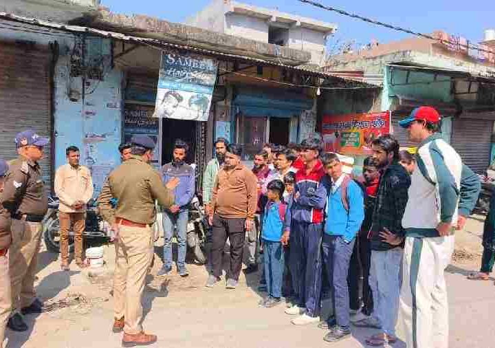 एसएसपी दून के निर्देशों पर अलर्ट मोड पर दून पुलिस, संदिग्धों की तलाश हेतु सुबह से ही जनपद के नगर तथा देहात क्षेत्र में वृहद स्तर पर चलाया गया सत्यापन अभियान