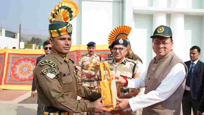 हिमवीरों के संग रंगों का उत्सव: मुख्यमंत्री ने आईटीबीपी जवानों का बढ़ाया मनोबल