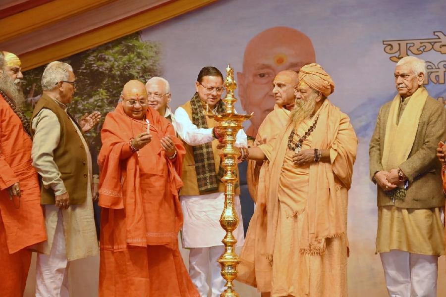 मुख्यमंत्री धामी ने हरिद्वार में ‘संत सम्मेलन’ में किया प्रतिभाग, सनातन संस्कृति और राष्ट्र चेतना के प्रतीक थे ब्रह्मगिरी महाराज – मुख्यमंत्री