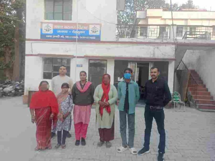 वसंत विहार क्षेत्र से गुमशुदा दो नाबालिक बच्चों को पुलिस ने किया सकुशल बरामद