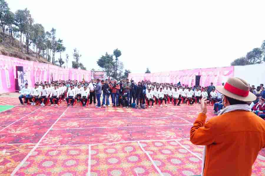 मुख्यमंत्री ने भराड़ीसैंण में अग्निवीर कैडेट्स से किया संवाद, अग्निवीरों के भविष्य की सुरक्षा करना सरकार की जिम्मेदारी – मुख्यमंत्री