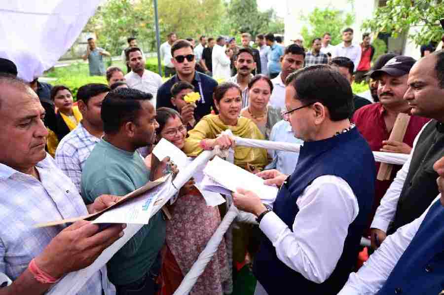 मुख्यमंत्री धामी ने ‘मुख्य सेवक संवाद’ में सुनी क्षेत्र की समस्याएं, दिए समाधान के निर्देश
