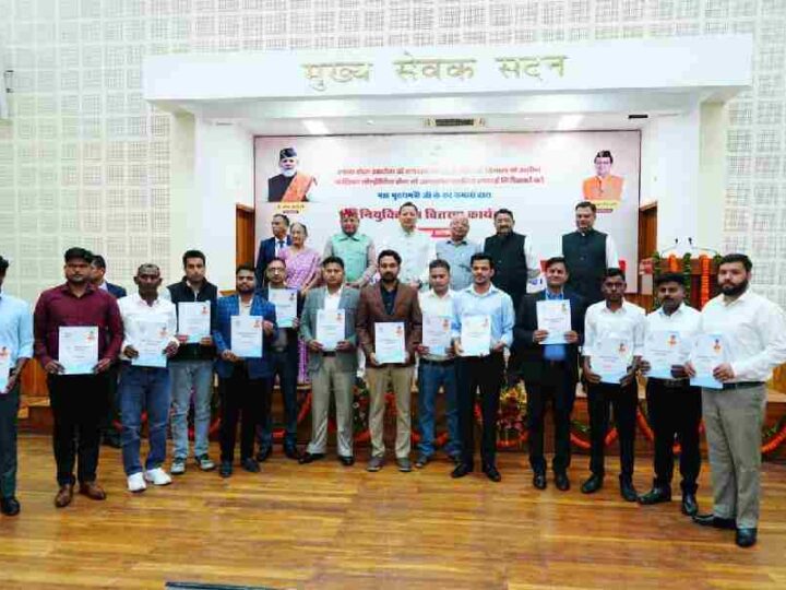 मुख्यमंत्री ने 63 सफाई निरीक्षकों को प्रदान किए नियुक्ति पत्र, चार वर्षों में लगभग 30 हजार युवाओं को प्रदान की गई सरकारी नौकरी – मुख्यमंत्री