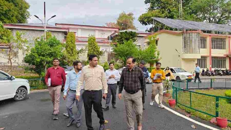 धामी सरकार की पहल,  सर्किट हाउस एनेक्सी का होगा कायाकल्प, लोक संस्कृति की झलक के साथ आधुनिक सुविधाओं से सुसज्जित होगा राज्य अतिथि गृह, आवास सचिव डॉ आर राजेश कुमार के औचक निरीक्षण में तेज हुई कायाकल्प की प्रक्रिया