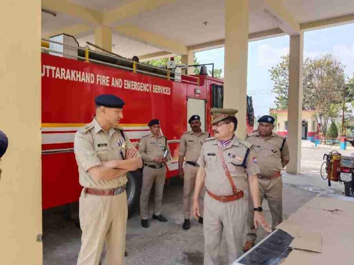 पुलिस अधीक्षक विकासनगर द्वारा किया गया फायर स्टेशन सेलाकुई का अर्द्ध वार्षिक निरीक्षण, आपात स्थितियों में त्वरित एवं प्रभावी कार्यवाही हेतु सदैव तत्पर रहने के दिये निर्देश