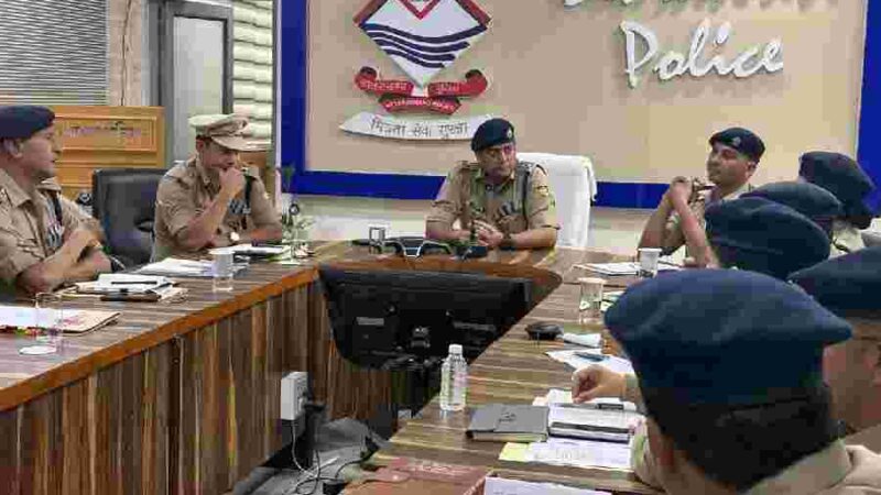 एसएसपी दून की सख्ती, शिक्षण संस्थानों में गुटबाजी करने वाले छात्र होंगे चिन्हित, छात्र गुटों के बीच हुए झगड़े/मारपीट पर तत्काल अभियोग दर्ज कर होगी सख्त वैधानिक कार्यवाही, सम्बन्धित शिक्षण संस्थान की जवाबदेही भी होगी तय