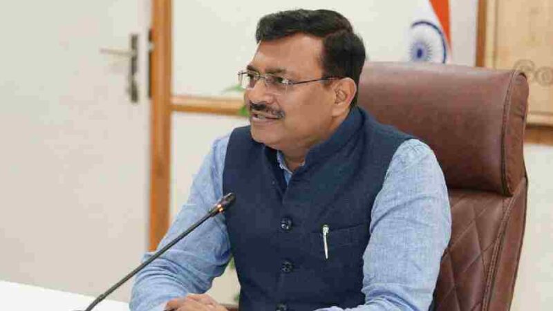 गैस, ईंधन व आवश्यक वस्तुओं की पर्याप्त आपूर्ति सुनिश्चित, पैनिक होने की आवश्यकता नहीं-मुख्य सचिव