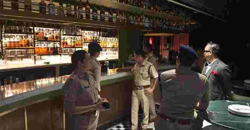 निर्धारित समयावधि के बाद खुलने वाले बार/ रेस्टोरेंट पर एसएसपी दून का कड़ा एक्शन, 2 बार संचालकों के विरूद्ध पुलिस ने दर्ज किया अभियोग