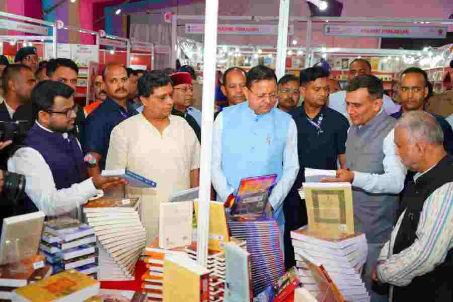 मुख्यमंत्री पुष्कर सिंह धामी ने किया दून बुक फेस्टिवल-2026 का शुभारंभ