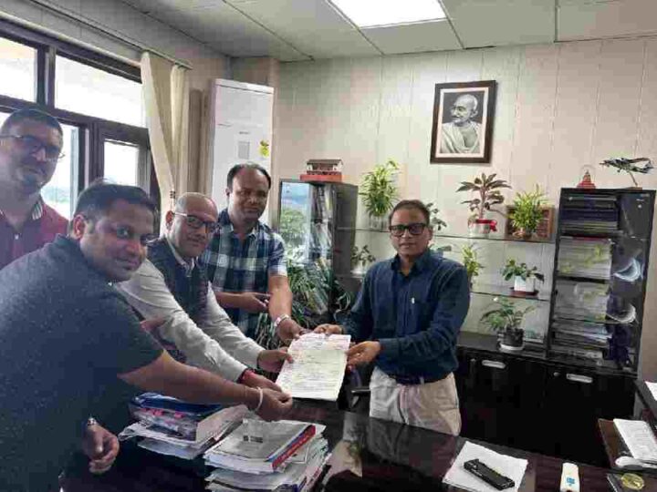 सचिव वित्त से उत्तराखण्ड राज्य कर मिनिस्ट्रीयल स्टॉफ एसोसिएशन के प्रतिनिधि मण्डल ने की भेंट