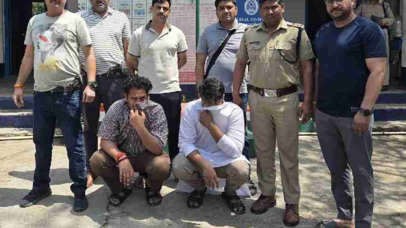 प्रेमनगर क्षेत्र में हुई मारपीट की घटना में छात्र की मृत्यु के प्रकरण में फरार चल रहे मुख्य अभियुक्त सहित 02 ईनामी अभियुक्त आये दून पुलिस की गिरफ्त में