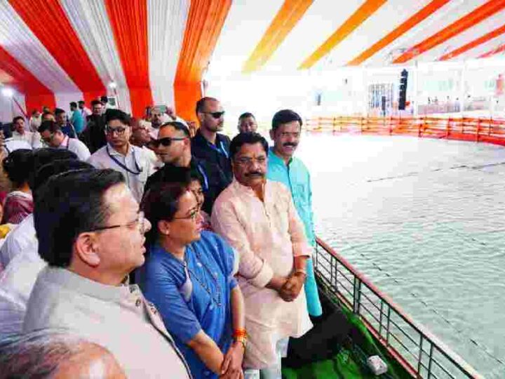 मुख्यमंत्री धामी ने 14 अप्रैल को देहरादून में प्रस्तावित प्रधानमंत्री नरेन्द्र मोदी के कार्यक्रम के मद्देनज़र गढ़ी कैंट स्थित जसवंत ग्राउंड पहुंचकर तैयारियों का किया निरीक्षण