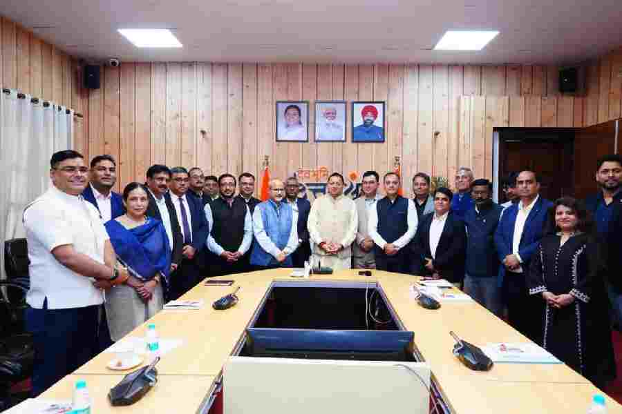 मुख्यमंत्री धामी से “इंडिया डिजिटल इंपॉवरमेंट मीट एंड अवॉर्ड” समारोह के आयोजकों ने की शिष्टाचार भेंट