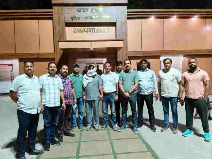 उत्तराखण्ड STF व सी बी सी आई डी की बड़ी कार्यवाही ₹50,000 का इनामी देवेन्द्र प्रकाश तिवारी गिरफ्तार