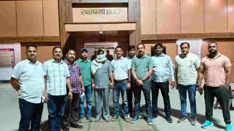 उत्तराखण्ड STF व सी बी सी आई डी की बड़ी कार्यवाही ₹50,000 का इनामी देवेन्द्र प्रकाश तिवारी गिरफ्तार