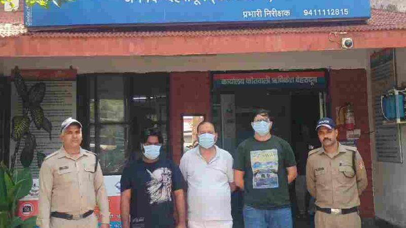 कारोबारी को हत्या के प्रयास व लूट में फंसाने का भय दिखाकर “पुलिस सेटिंग” के नाम पर 25 लाख की रंगदारी वसूलने वाले शातिर गिरोह को दून पुलिस ने किया बेनकाब, गिरोह के मास्टरमाइंड समेत 3 अभियुक्तो को किया गिरफ्तार