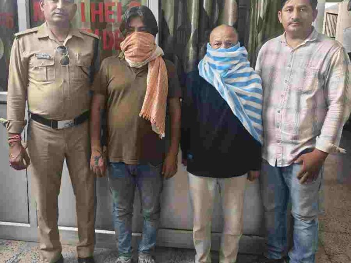 कैंट क्षेत्र मे चल रहे जिस्मफरोशी के धंधे का दून पुलिस ने किया भंडाफोड़, अनैतिक देह व्यापार करवा रहे व्यक्ति सहित 2 अभियुक्तों को किया गिरफ्तार, 3 पीडिताओं को किया रेस्क्यू