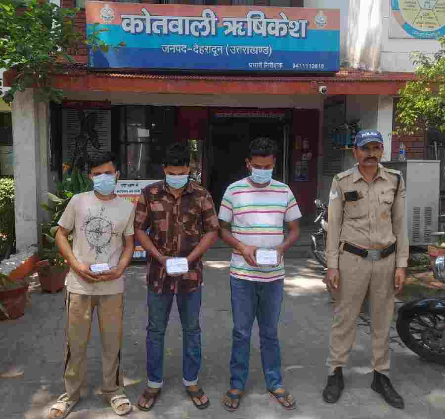 कारोबारी से रंगदारी मांगने वाले गिरोह के 3 और अभियुक्तों को दून पुलिस ने किया गिरफ्तार