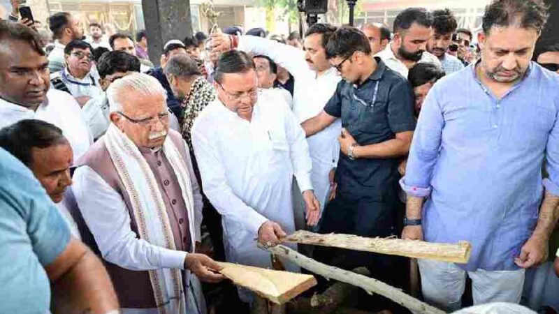 पूर्व मुख्यमंत्री मेजर जनरल भुवन चंद्र खंडूड़ी (से.नि) की अंतिम यात्रा में उमड़ा जनसैलाब, खड़खड़ी श्मशान घाट में राजकीय सम्मान के साथ किया गया अंतिम संस्कार, सेना एवं पुलिस के जवानों ने गार्ड ऑफ ऑनर देकर दी अंतिम सलामी