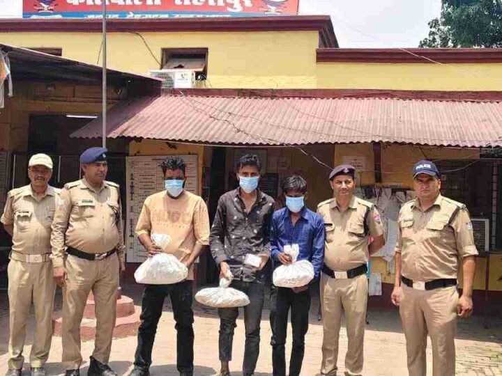सहसपुर क्षेत्र की फैक्ट्री में हुई चोरी की घटना का दून पुलिस ने किया खुलासा, घटना को अंजाम देने वाले 3 अभियुक्तों को किया गिरफ्तार