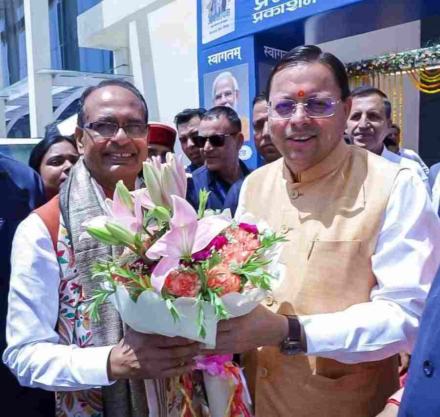 सीएम धामी ने नई दिल्ली में आयोजित केंद्रीय कृषि व किसान कल्याण एवं ग्रामीण विकास मंत्री शिवराज सिंह चैहान की सद्यः प्रकाशित पुस्तक ‘अपनापन-नरेंद्र मोदी संग मेरे अनुभव’ के लोकार्पण कार्यक्रम में किया प्रतिभाग