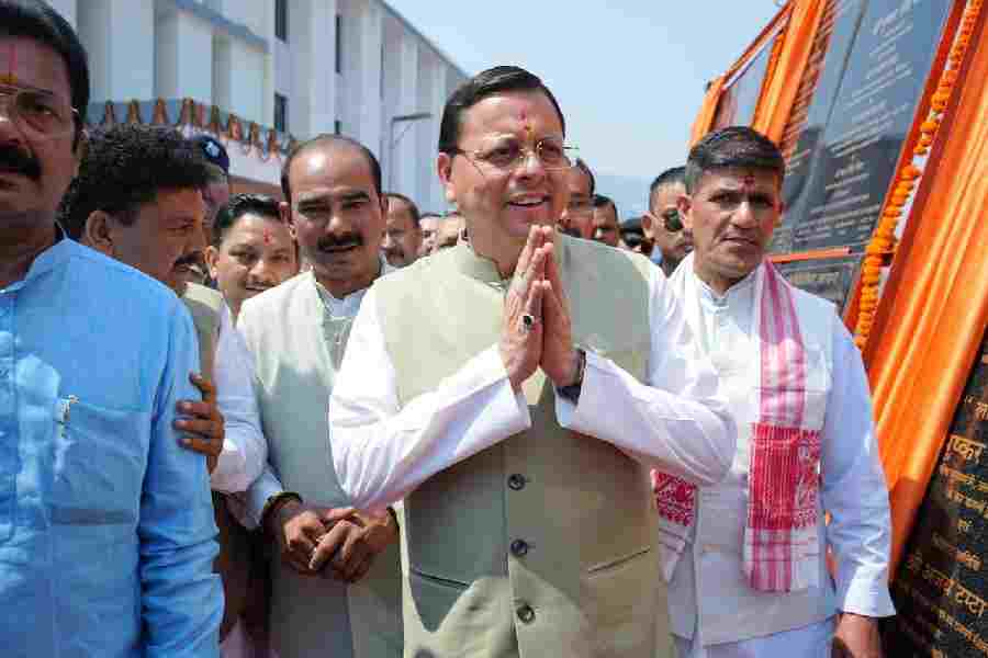 मुख्यमंत्री धामी पहुंचे अल्मोड़ा,138 करोड़ की दी सौगात, 17 योजनाओं का लोकार्पण तथा 9 योजनाओं का किया शिलान्यास