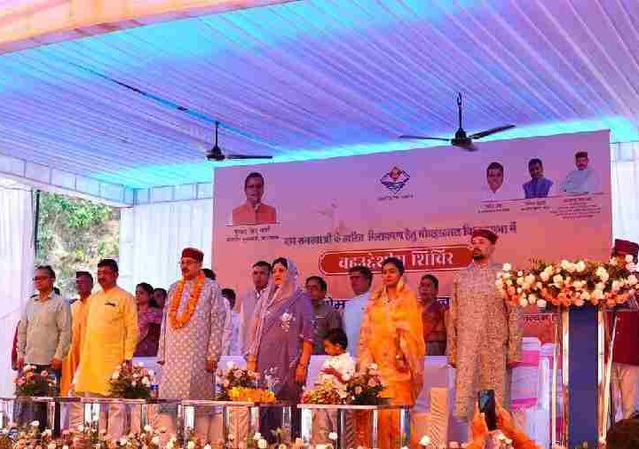 बहुउद्देशीय शिविर में 19 दिव्यांगों को मिले विकलांग प्रमाण पत्र, शिकायत काउंटर पर 58 शिकायतें और 55 मांग हुए प्राप्त, प्रदेश में बह रही है विकास की गंगा: महाराज