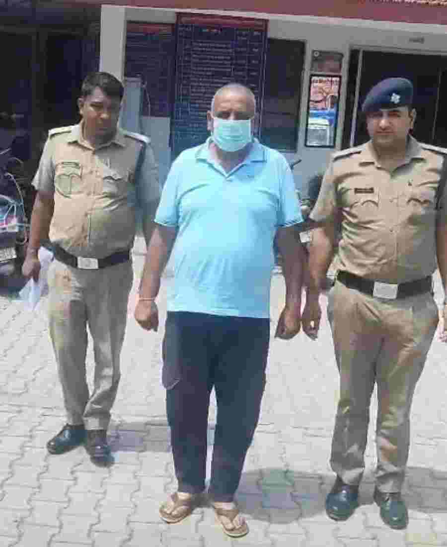 भू-माफियाओ के सभी पैंतरों को नाकाम करती दून पुलिस, कूटरचित दस्तावेजो के आधार पर धोखाधड़ी करने वाले 1 शातिर अभियुक्त को पुलिस ने मेरठ उत्तर प्रदेश से किया गिरफ्तार