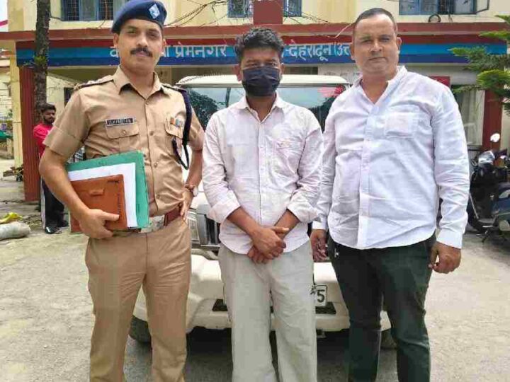 हत्या के प्रयास में वांछित 10 हजार के ईनामी अपराधी को दून पुलिस ने किया गिरफ्तार