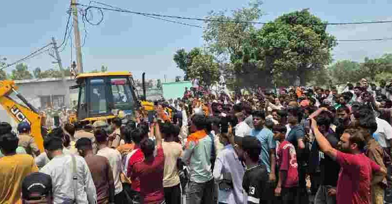 बेरागीवाला हत्या प्रकरण में पुलिस सख्त, क्षेत्र में इंटरनेट सेवाएं बंद किए जाने संबंधी भ्रामक एवं असत्य खबर का किया खंडन, झूठी एवं भ्रामक जानकारी फैलाने वालों के विरुद्ध दून पुलिस करेगी कानूनी कार्रवाई