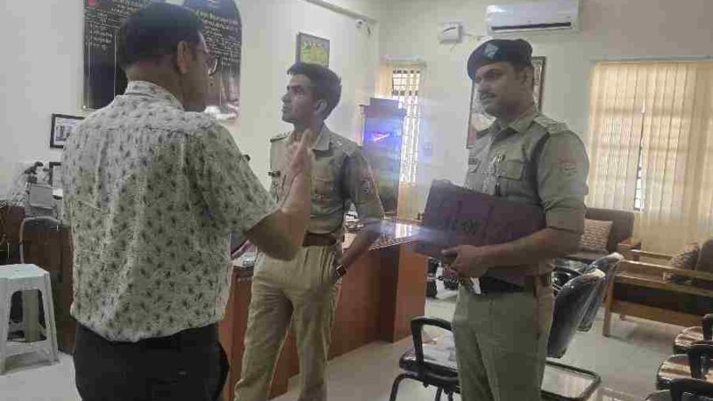 राष्ट्रीय परीक्षा एजेंसी द्वारा आयोजित NEET(UG) की परीक्षा के लिये दून पुलिस ने कसी कमर, परीक्षा केंद्रों में स्थापित कंट्रोल रूम, जैमर, सीसीटीवी कैमरो की क्रियाशीलता, प्रवेश/निकासी की व्यवस्था आदि का लिया जायजा