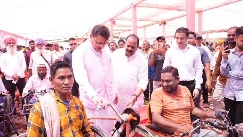 खटीमा में “जन-जन की सरकार, आपके द्वार” कार्यक्रम में मुख्यमंत्री ने गिनाई केंद्र व राज्य सरकार की उपलब्धियां