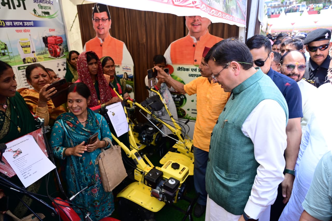 जनपद चमोली में 42 हजार से अधिक महिलाएं जुड़ी स्वयं सहायता समूहों से, 25 हजार से अधिक महिलाएं बनी लखपति दीदी