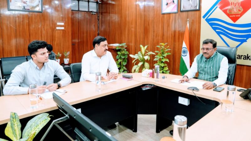 मुख्य सचिव ने की नागरिक उड्डयन विभाग की समीक्षा, पराग फार्म में बनेगी राज्य की अपनी एविएशन एकेडमी, मुख्य सचिव ने दिए निर्देश