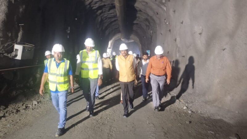 मुख्य सचिव ने किया लखवाड़ बहुउद्देशीय परियोजना का स्थलीय निरीक्षण