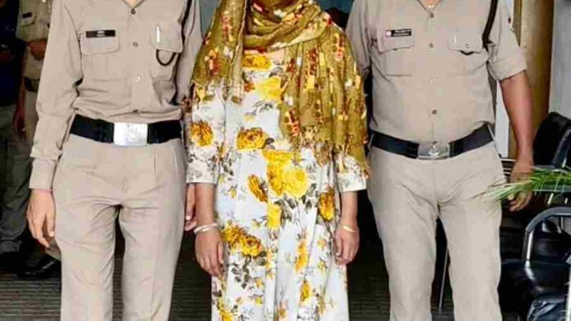 इंस्टाग्राम आईडी बनाकर उसमें हीरे के हार का प्रदर्शन करना अभियुक्ता को पड़ा भारी, पहुंची सलाखों के पीछे, घटना को अंजाम देने वाली अभियुक्ता को लाखों रूपये कीमत के हीरे व सोने के आभूषणों के साथ पुलिस ने किया गिरफ्तार